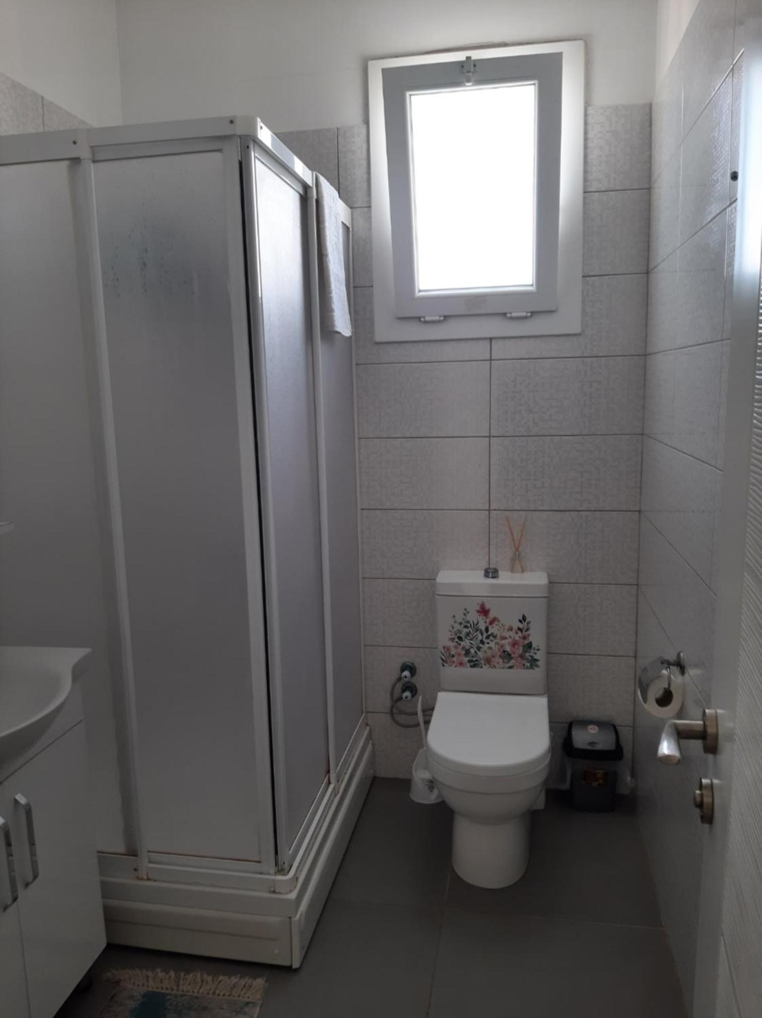 Fivefingers Apartment